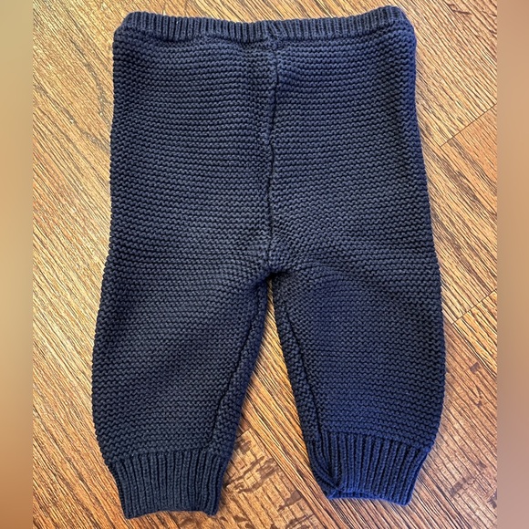 Navy Knit Baby Gap pants - 0-3mo - Picture 2 of 3